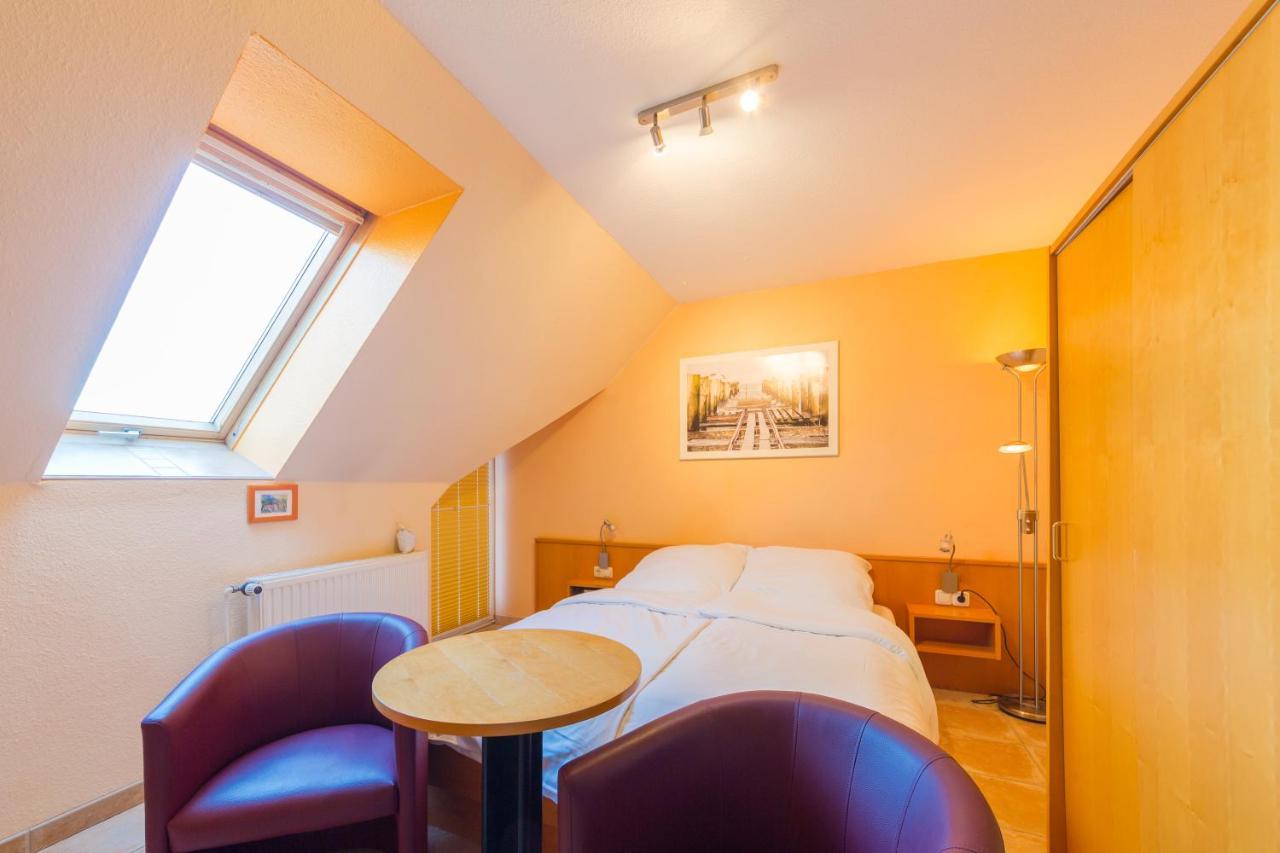 DER SÜDSCHWEDE ... Dein Gästehaus mitten in Zingst und nah zum Strand Exterior foto
